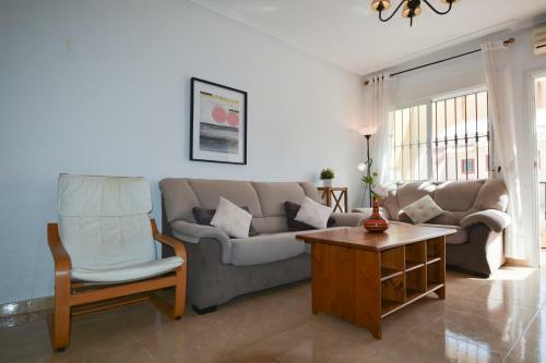Tourist Rental Paco, Ciudad Quesada, Private Pool, Private Parking