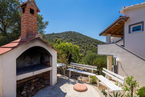 Apartamento A4 - Modern Apt W Terrace 3 Min Walk To Beach