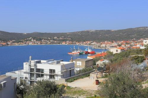 Apartments By The Sea Vinisce, Trogir - 18674