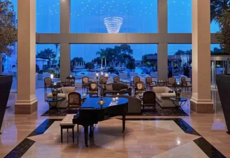 Hotel Grecian Park