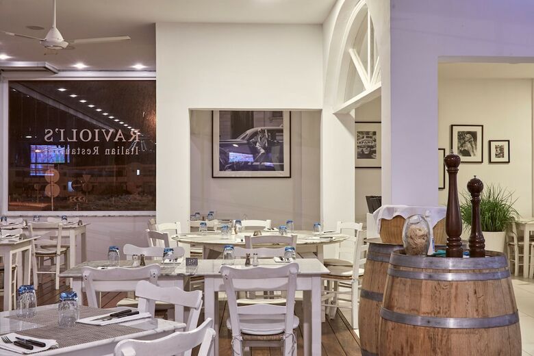 Hotel Grecian Park