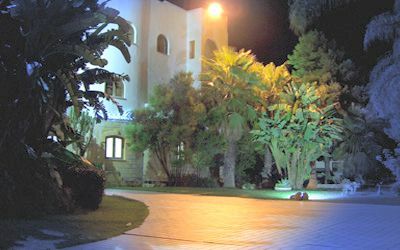 Hotel Akrabello