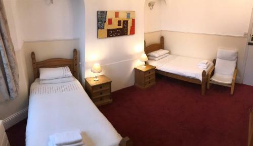 Hostal Chadwick Guest House