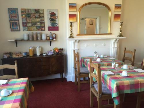 Hostal Chadwick Guest House