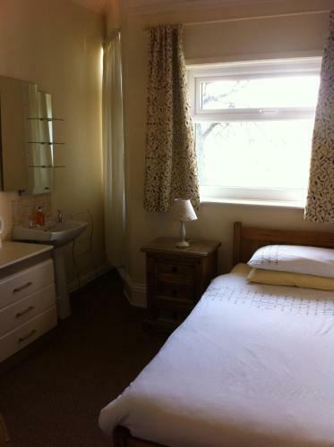 Hostal Chadwick Guest House