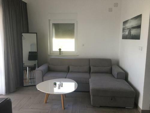 Ada Apartments