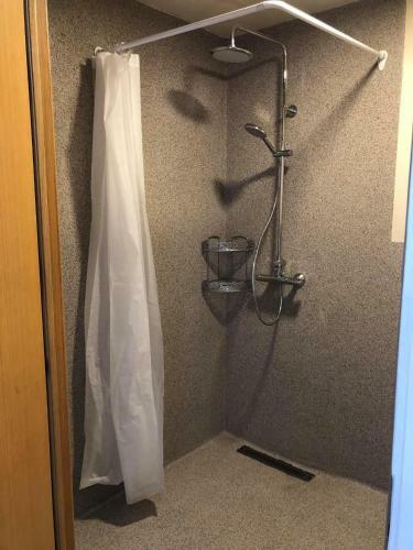 Hostal �verhamar Hostel