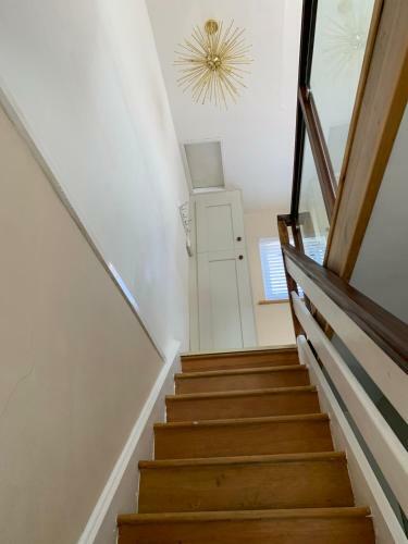 Ardmore Apartment