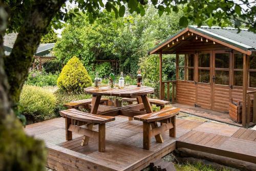 Copperbroc -whisky House In The Scottish Highlands