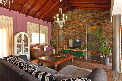 Holiday Home, La Asomada