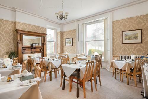 Hostal Acorn House