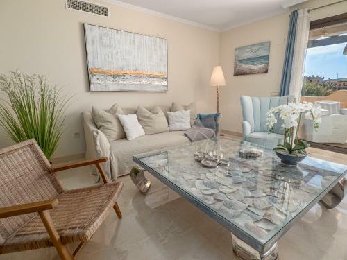 Very Well Located Apartment 500m From The Beach & Golf!
