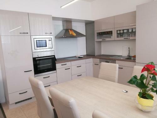 Apartm�n U Terezky V Chomutov?