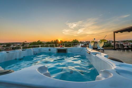 Luxury Apartments Vilamaloca