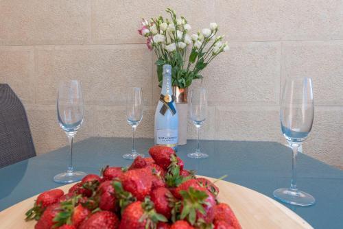 Luxury Apartments - La Vir 1 & 2
