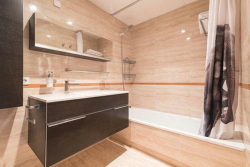 Apartamento Edificio Puerta Mitica