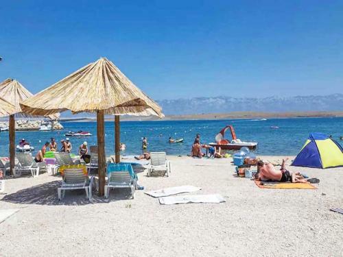 Sinisa Apartmani Vir
