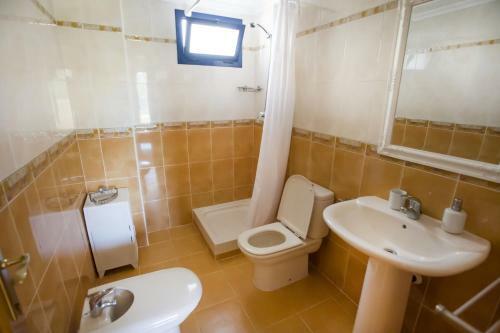 Apartamento Amplio �tico Con Terraza Solarium Y Piscina Comunitaria