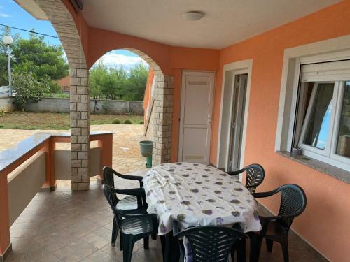 Vir Family Apartments