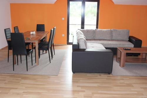 Apartments With A Parking Space Vir - Lozice, Vir - 18521