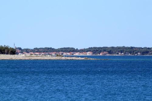 Apartments By The Sea Vir - 18514