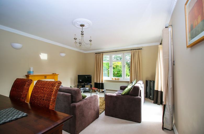Turnberry Apartments