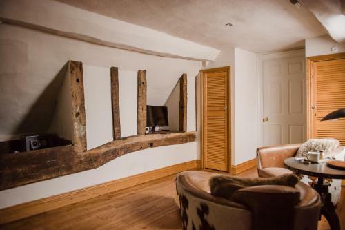 Hostal Drapers Hall Restaurant & Boutique Rooms