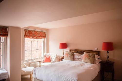 Hostal Drapers Hall Restaurant & Boutique Rooms