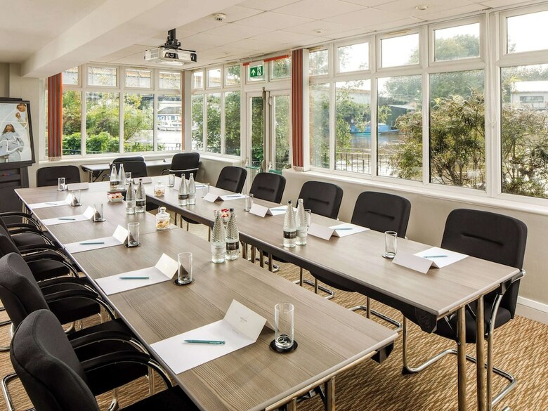 Mercure London Staines-upon-thames Hotel