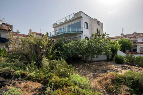 Apartamento Lighthouse On The Sea In Pozzillo - Starfish