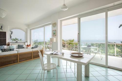 Apartamento Lighthouse On The Sea In Pozzillo - Starfish