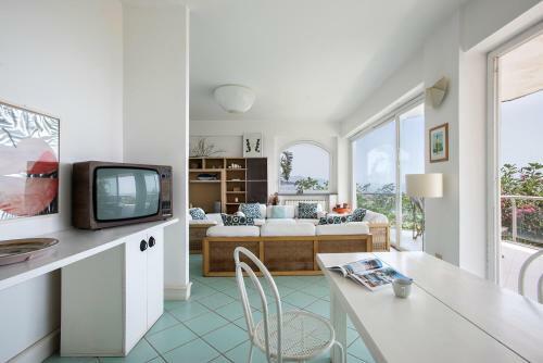 Apartamento Lighthouse On The Sea In Pozzillo - Starfish