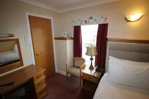 Parkstone Hotel