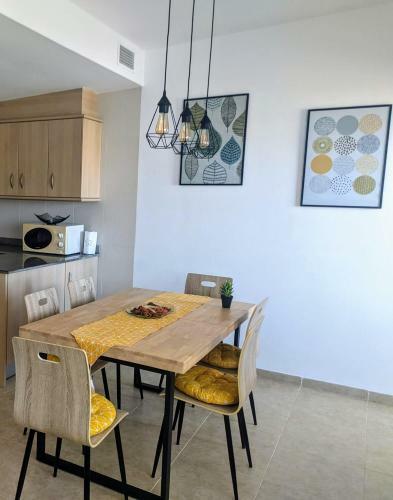 Apartamento Deltafamily � Barbacoa,piscina, Wifi Chromecast !!