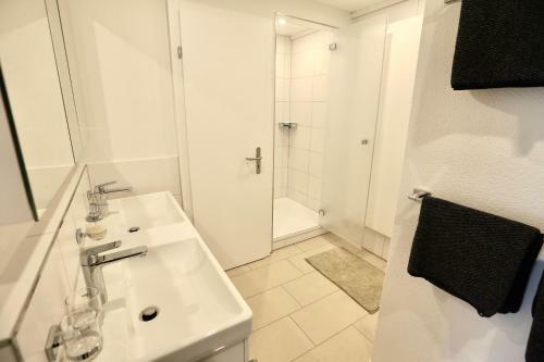 Alp Apartments