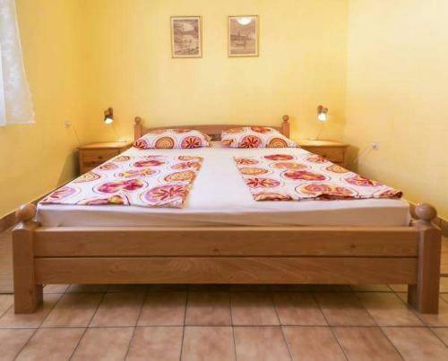 Apartmani Lovrinovi?
