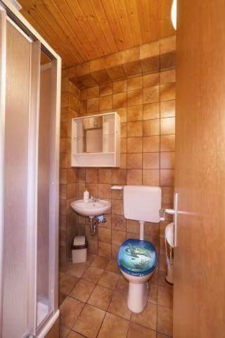 Apartmani Lovrinovi?