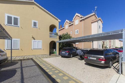 Apartments With A Parking Space Srima - Vodice, Vodice - 17660
