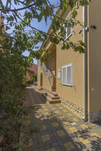 Apartments With A Parking Space Srima - Vodice, Vodice - 17660