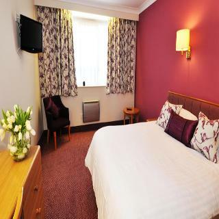 Hotel Supreme Inns