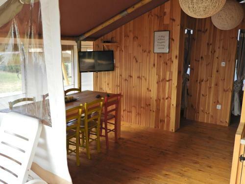 Dt Lodge Tent Holiday Deluxe, Valkanela