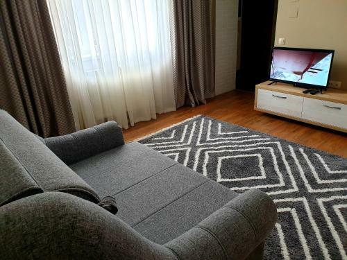 Villa Slovac House With A Garden And Fireplace
