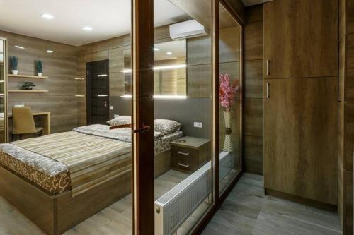 Apartamento City Center. Panoramic Windows. Fireplace.