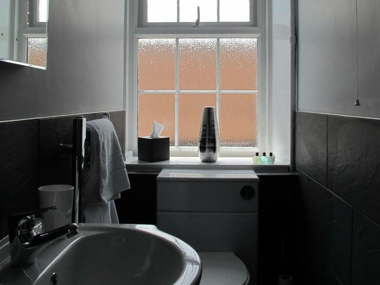 Hostal Fairlawn House