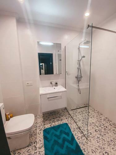 Holly Apartment