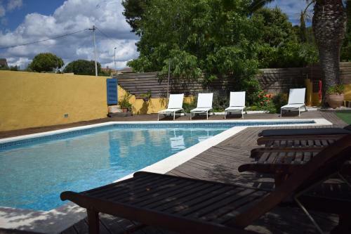 Hauzify I Villa Del Castell