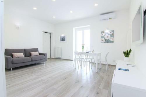 Four White Apartments