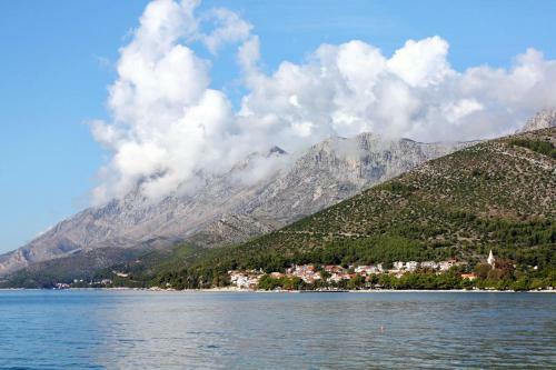 Apartments With A Parking Space Zaostrog, Makarska - 17724
