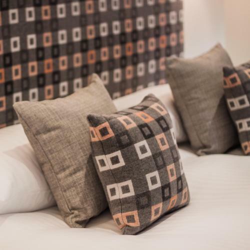 Gwesty'r Emlyn Hotel