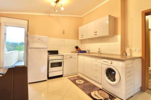 Apartamento 2bd Modern Apt In Rena W/ 2 Big Balconies Deska